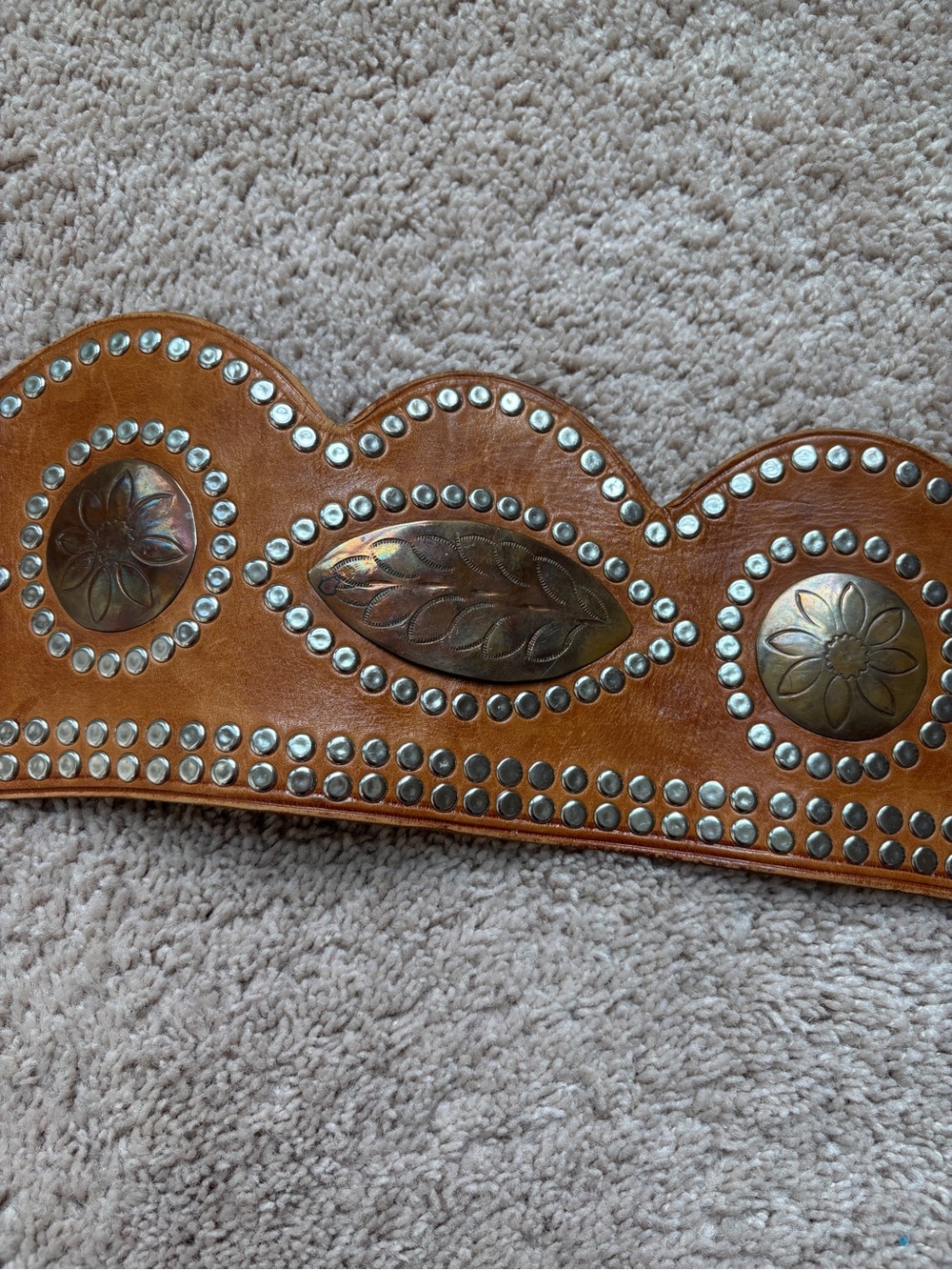 Vintage Wide Tooled Leather Scalloped Belt Oversized Buckle Boho Western Waist - Picture 5 of 16